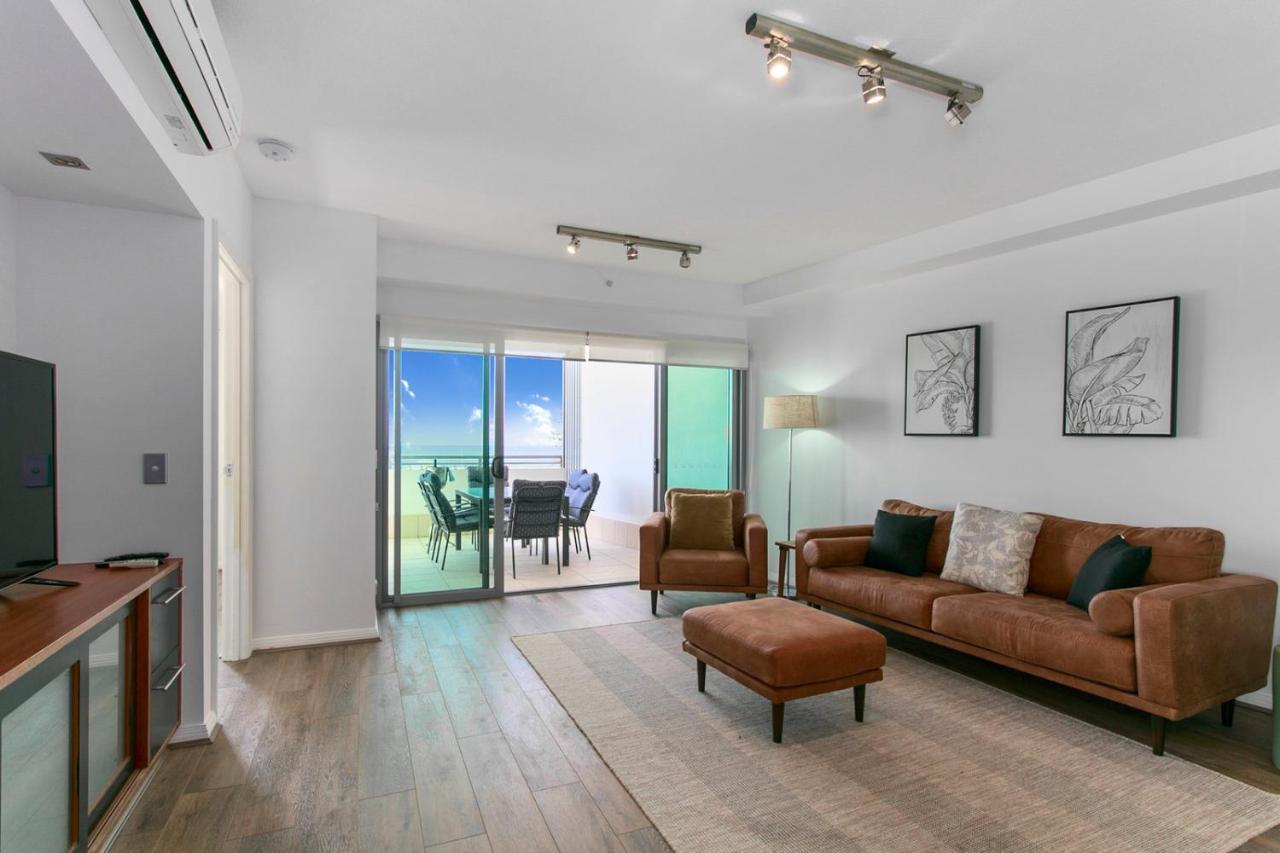 Proximity Waterfront Apartments เรดคลิฟฟ์ ภายนอก รูปภาพ