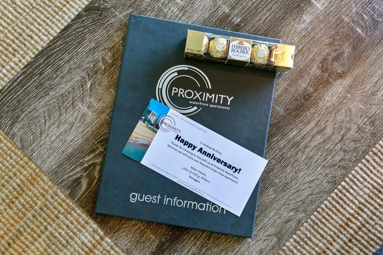 Proximity Waterfront Apartments เรดคลิฟฟ์ ภายนอก รูปภาพ