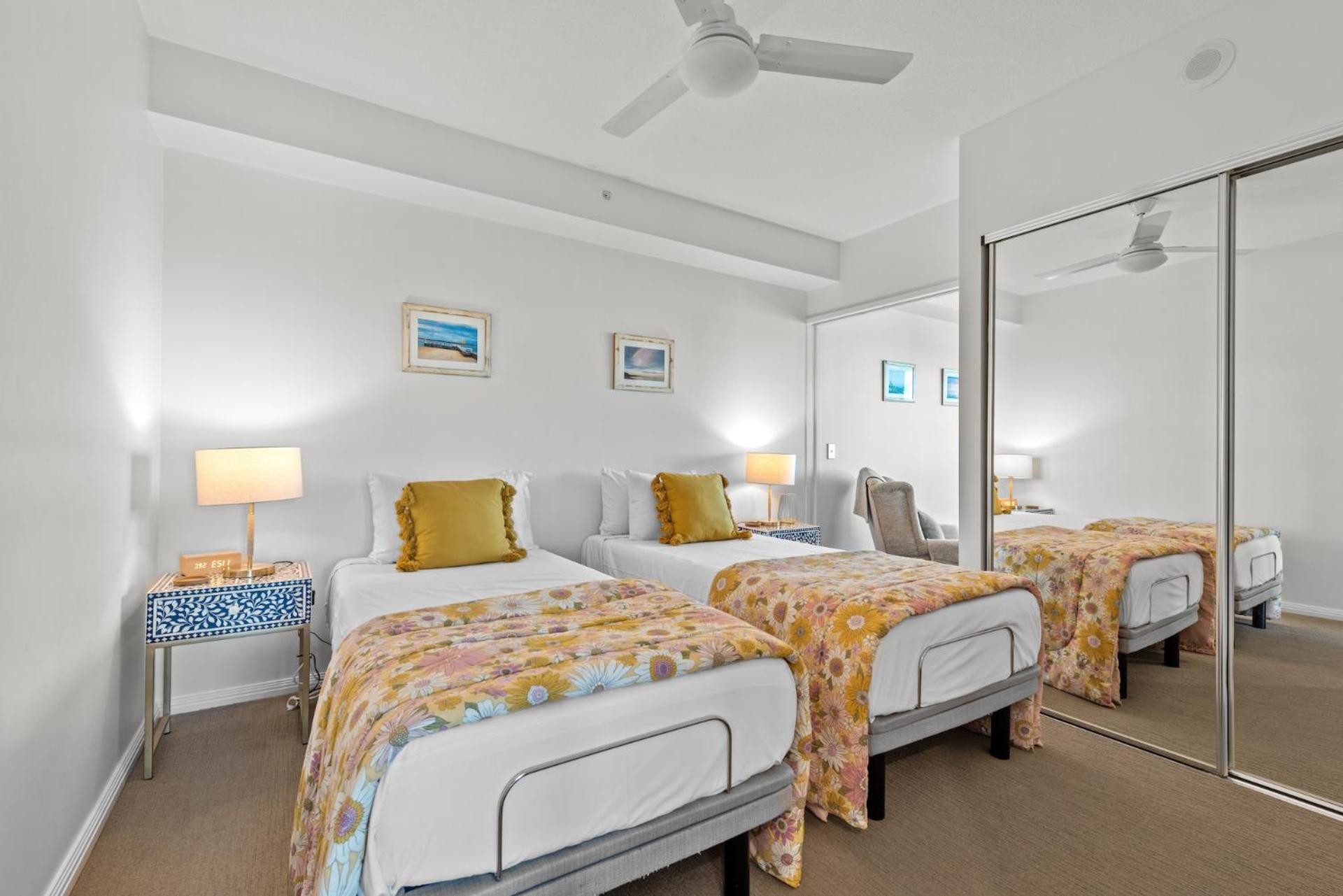 Proximity Waterfront Apartments เรดคลิฟฟ์ ภายนอก รูปภาพ